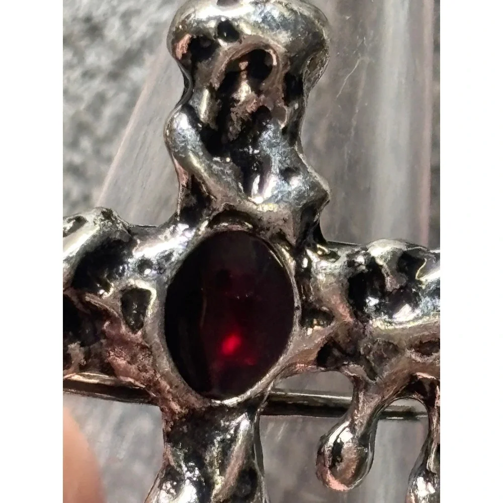 #35. Adjustable Molten-style Cross Ring
